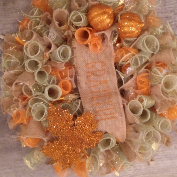 Fall Themed Wreath "Grateful" - Picture 4 of 11